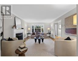 27 Armour Boulevard, Toronto, ON M5M3B9 Photo 12