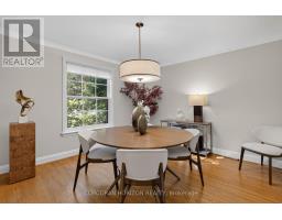 27 Armour Boulevard, Toronto, ON M5M3B9 Photo 15