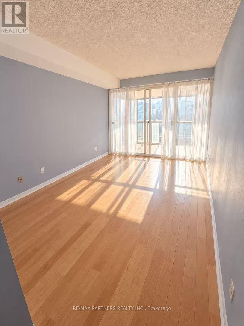18 Hollywood Unit 306 photo 5
