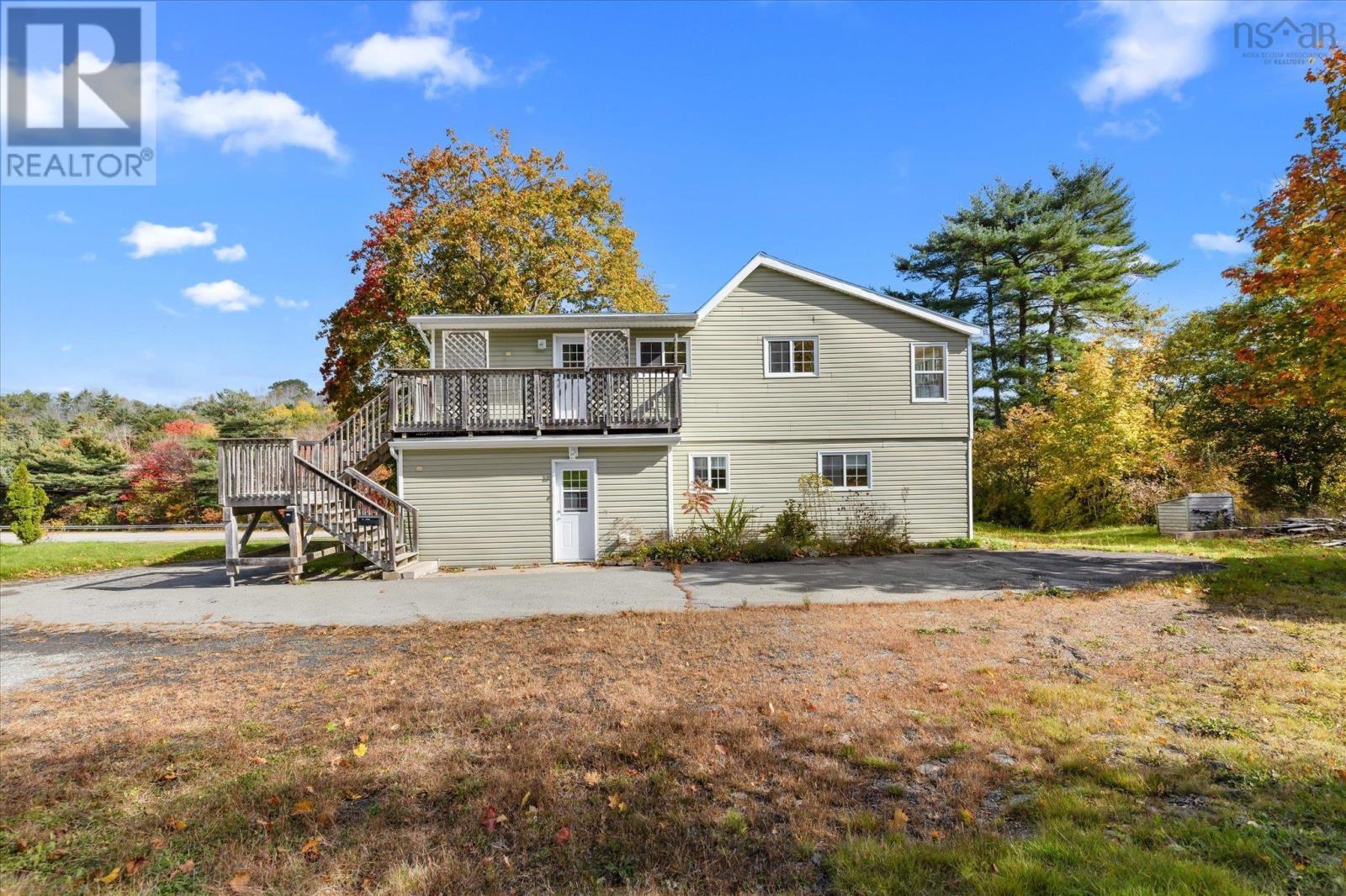 1163 King photo 2