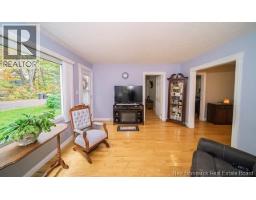 141 Claremont Drive, photo 11
