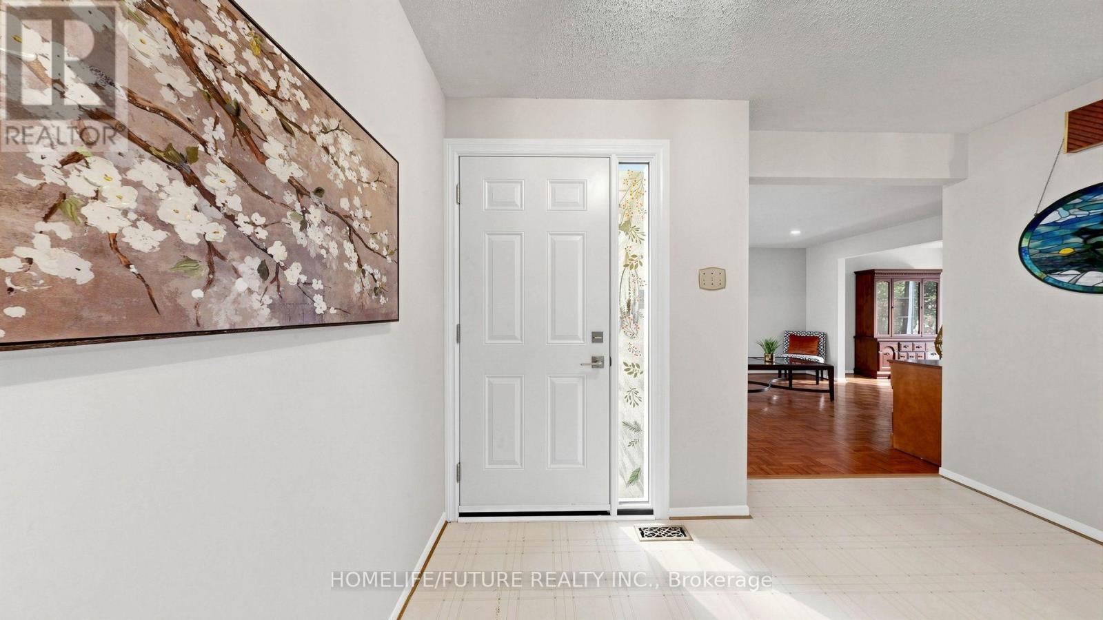 679 Foxwood Trail, Pickering, ON photo 19