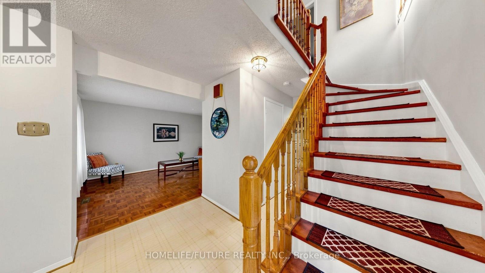 679 Foxwood Trail, Pickering, ON photo 20