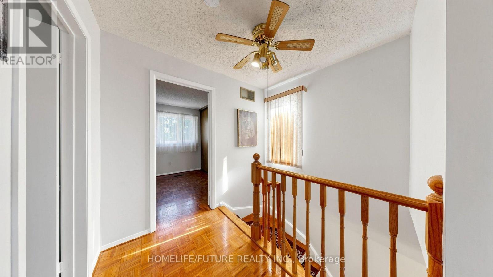 679 Foxwood Trail, Pickering, ON photo 21