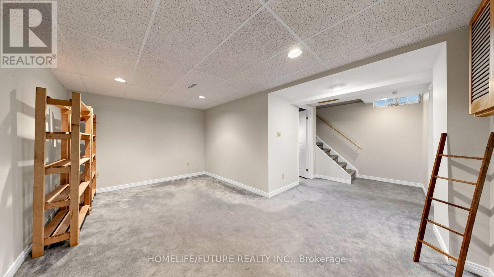679 Foxwood Trail, Pickering, ON photo 30