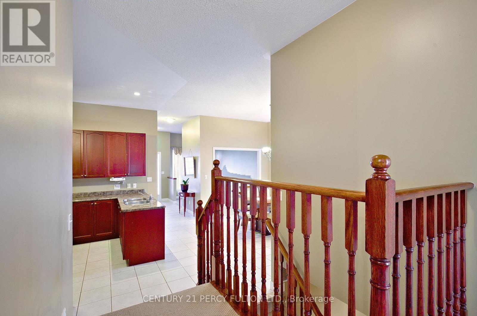 7 Bridlewood Boulevard, Whitby, ON photo 14