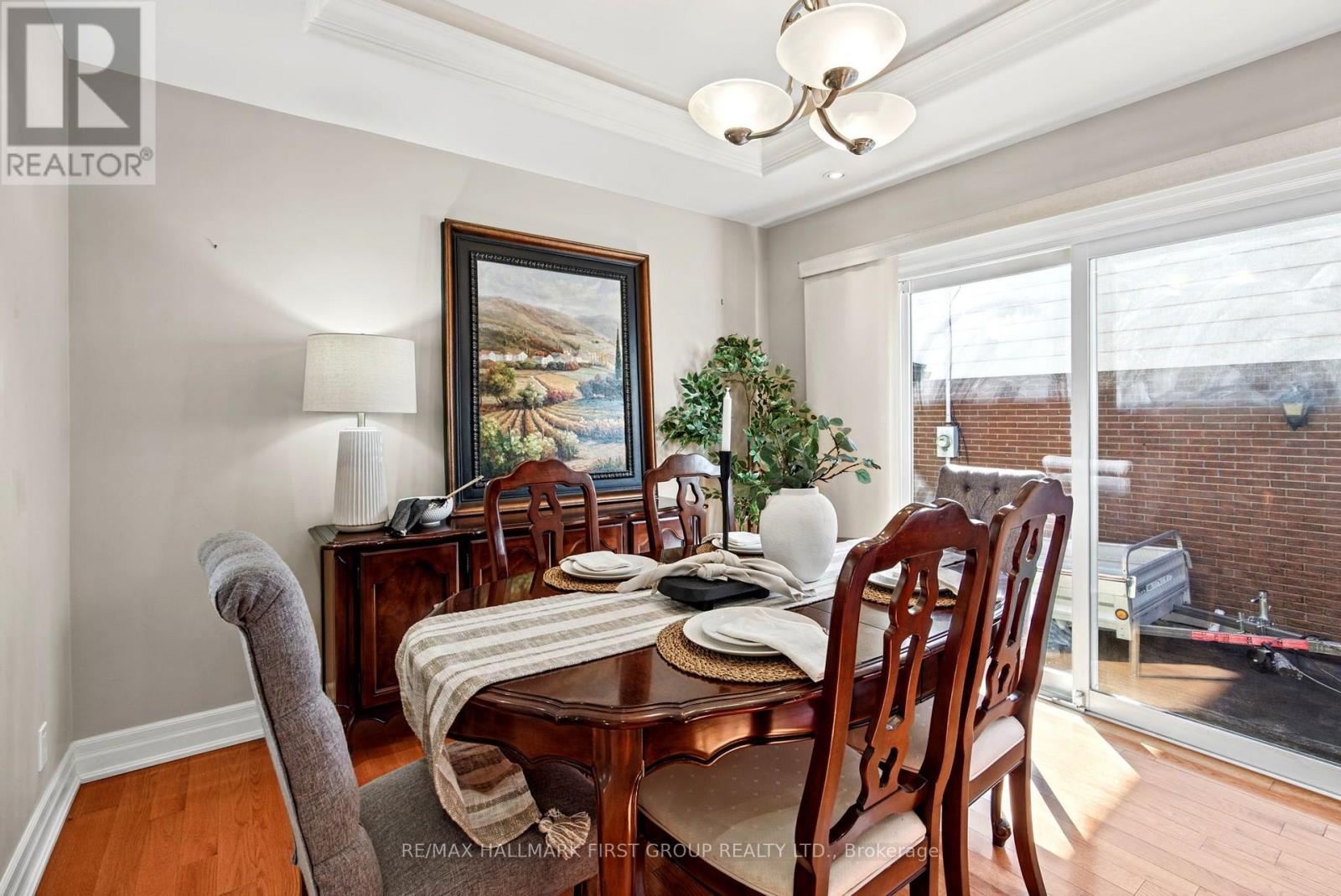 518 Gilbert Street East, Whitby, ON photo 11