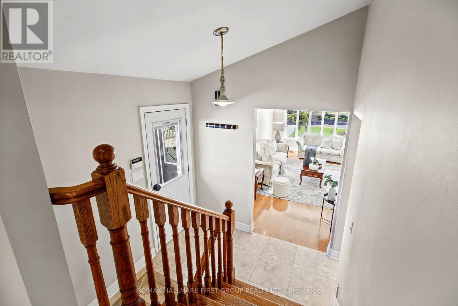518 Gilbert Street East, Whitby, ON photo 19