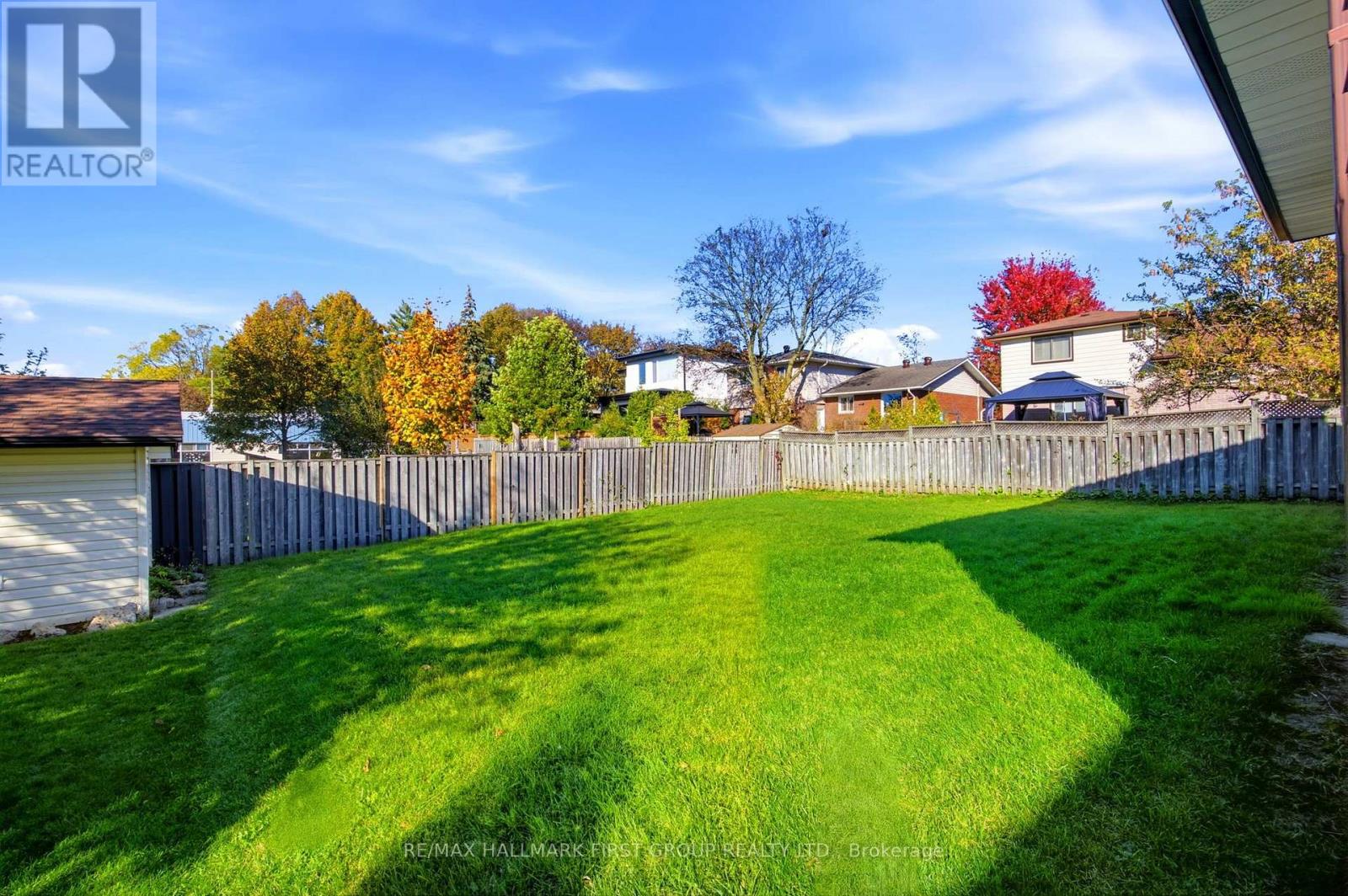 518 Gilbert Street East, Whitby, ON photo 38