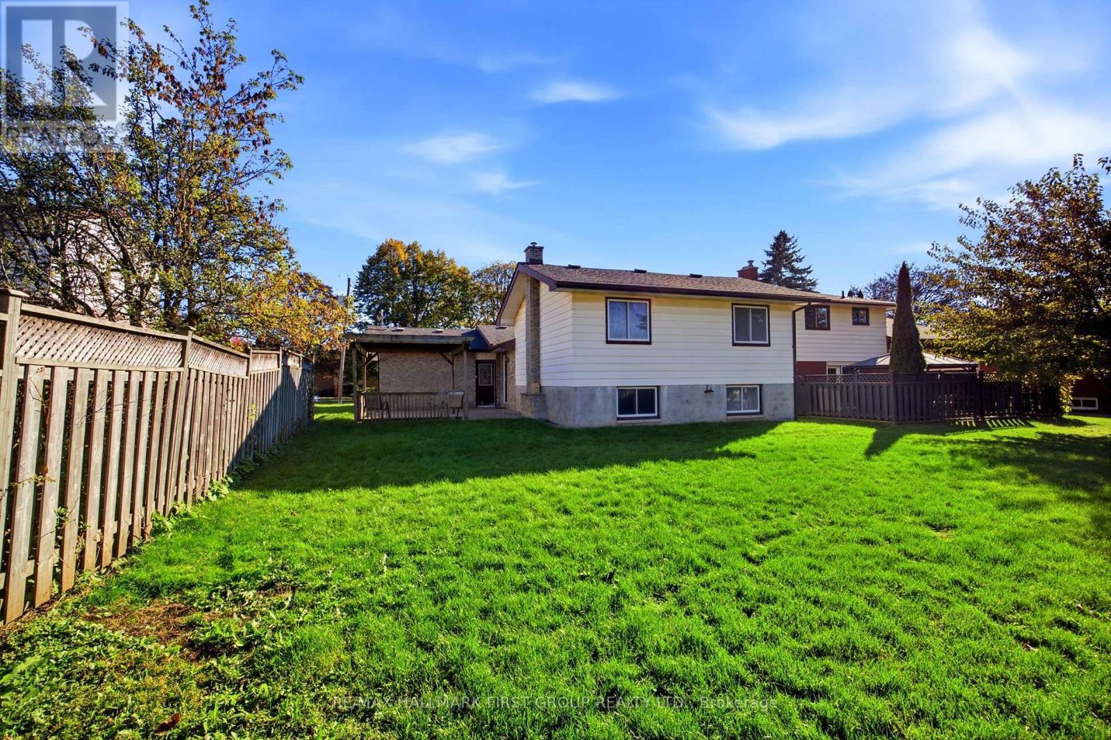 518 Gilbert Street East, Whitby, ON photo 39