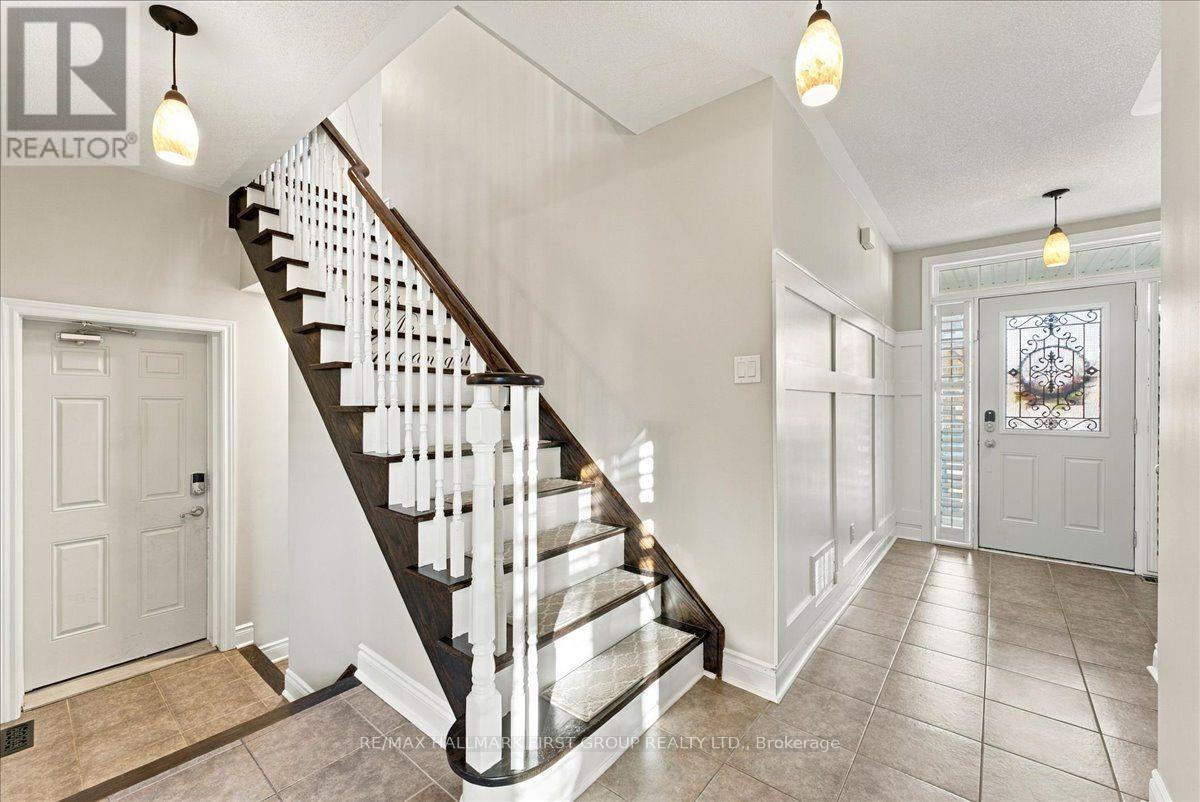 38 Gallimere Court, Whitby, ON photo 14