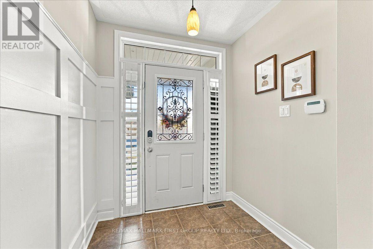 38 Gallimere Court, Whitby, ON photo 2