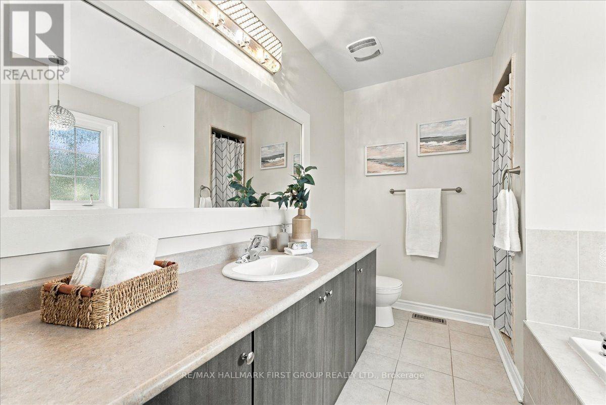 38 Gallimere Court, Whitby, ON photo 20