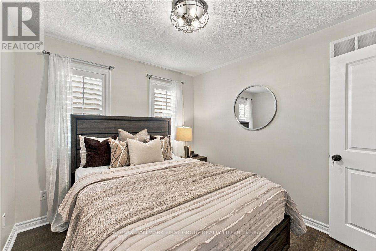 38 Gallimere Court, Whitby, ON photo 22