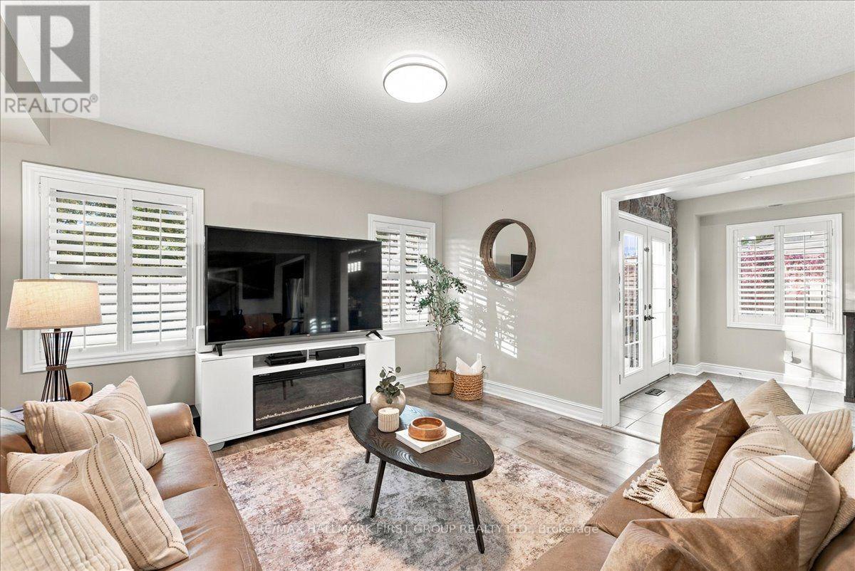 38 Gallimere Court, Whitby, ON photo 6