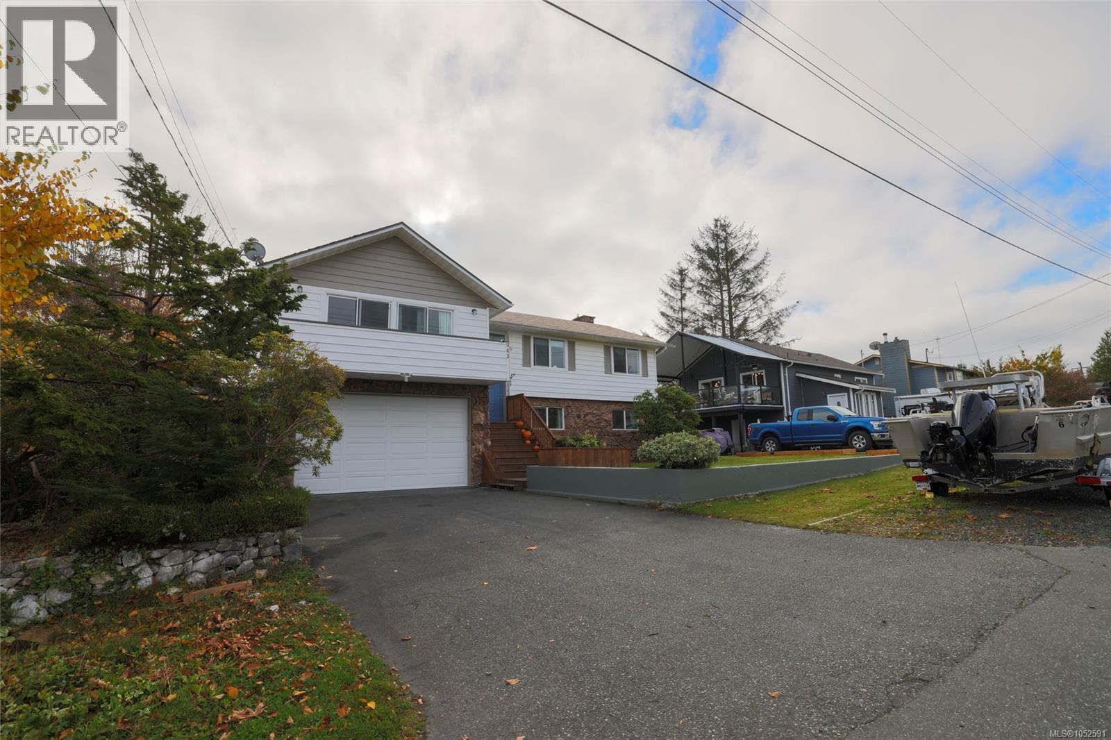 363 Englewood Dr - 3