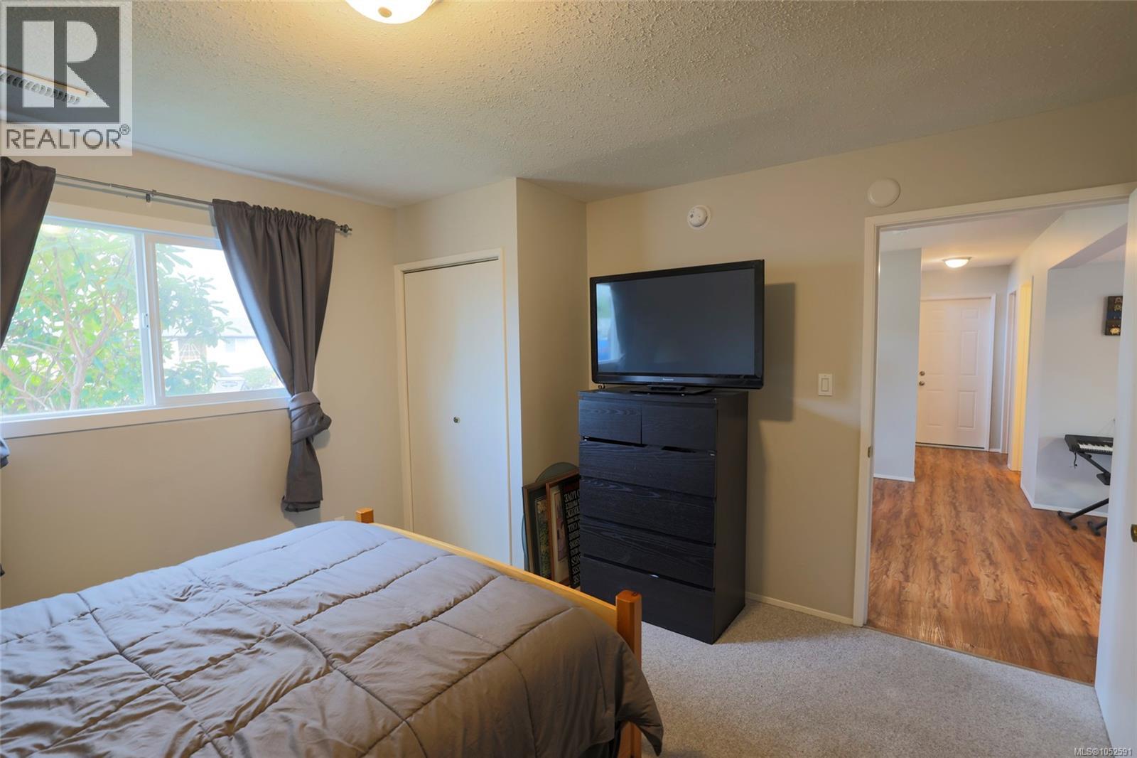 363 Englewood Dr - 22
