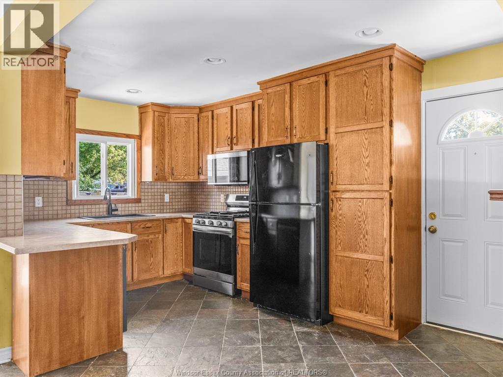 230 CARUHEL, Lakeshore — photo 8