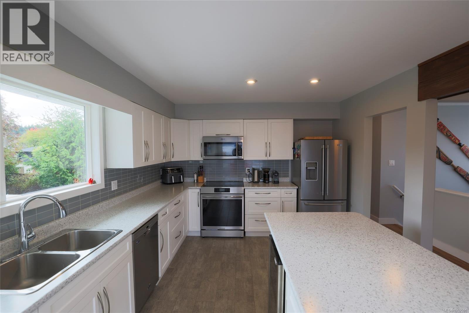 363 Englewood Dr - 41