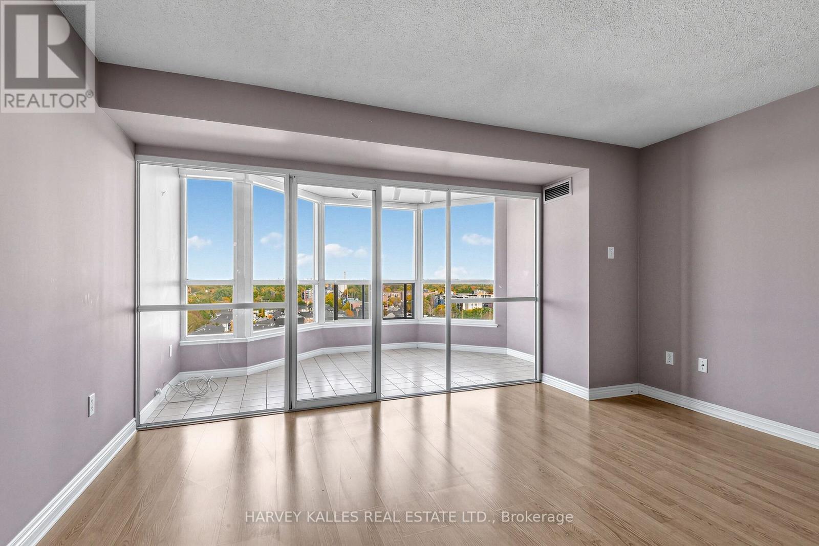 1206- 1 Clark Avenue West, Vaughan, ON photo 5