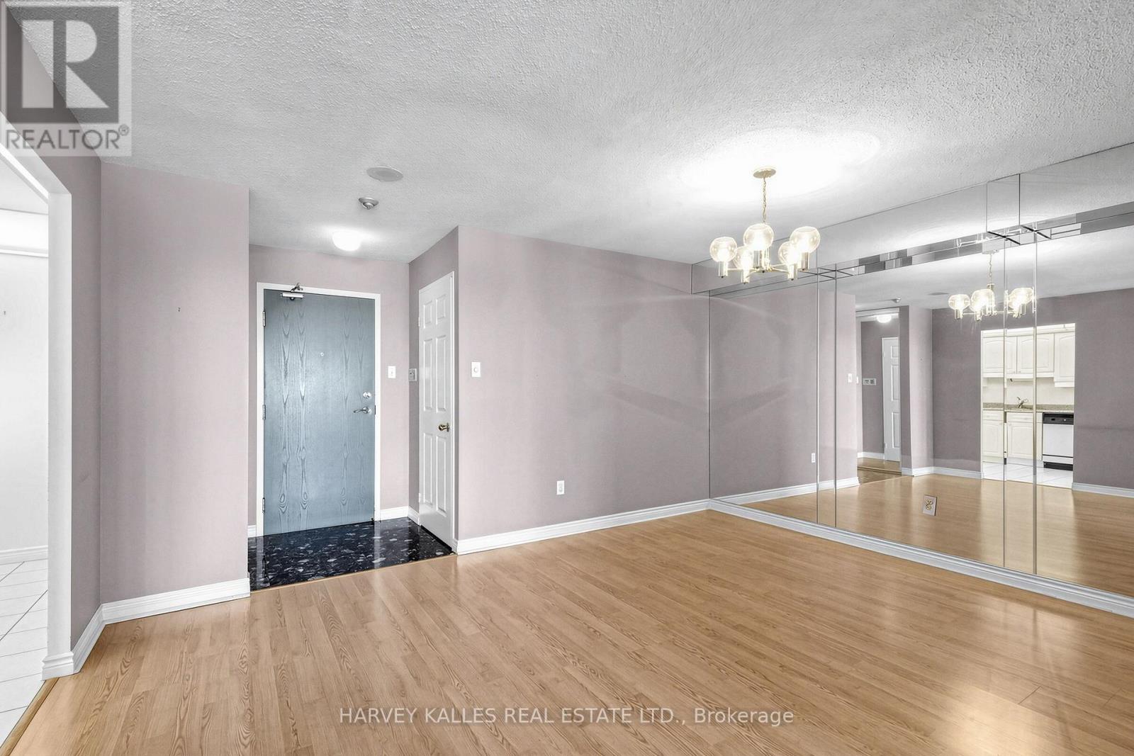 1206- 1 Clark Avenue West, Vaughan, ON photo 8