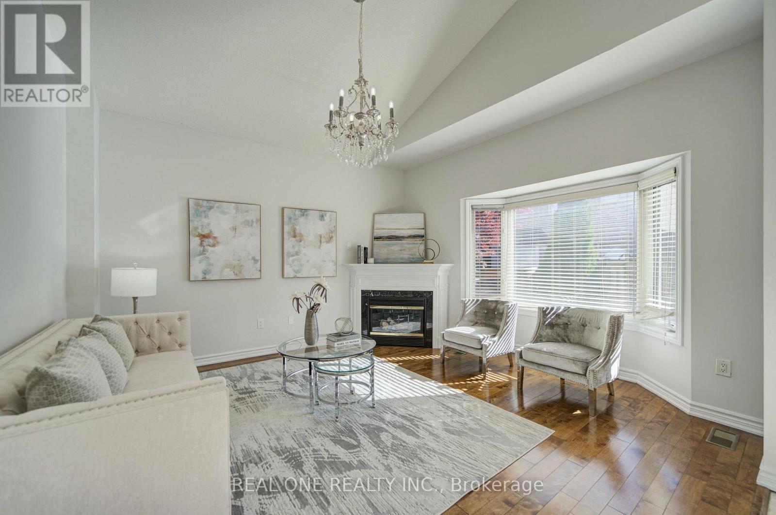 39 Balsamwood Road, Vaughan, ON photo 10