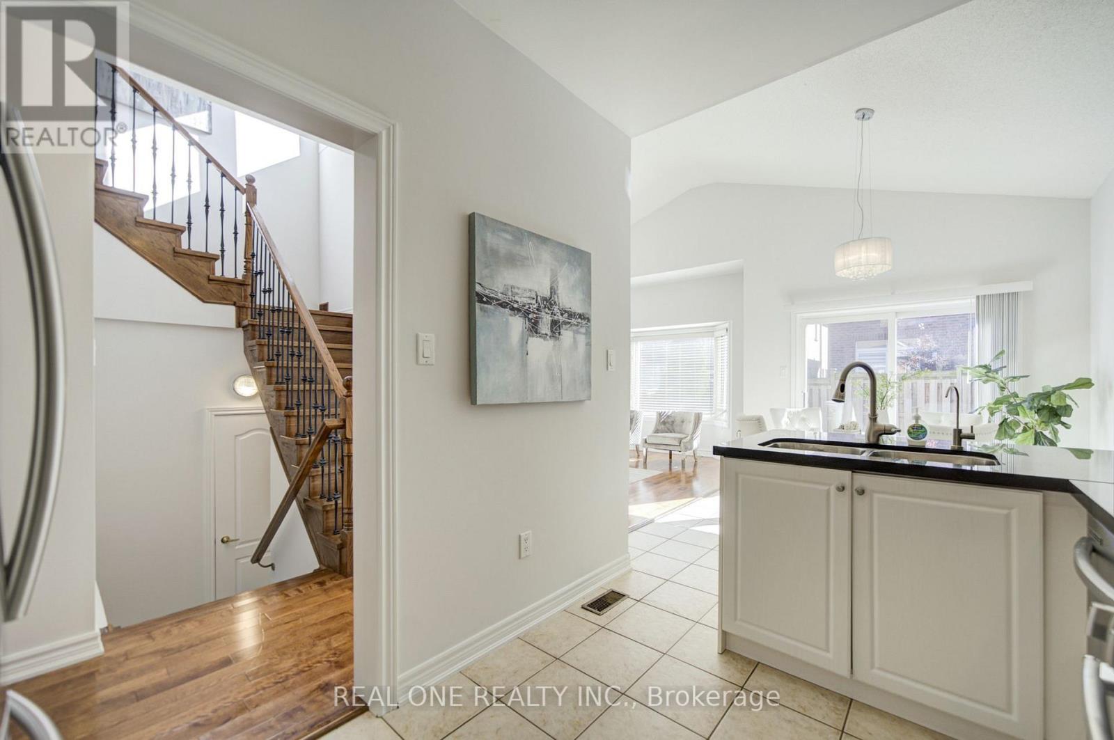 39 Balsamwood Road, Vaughan, ON photo 18