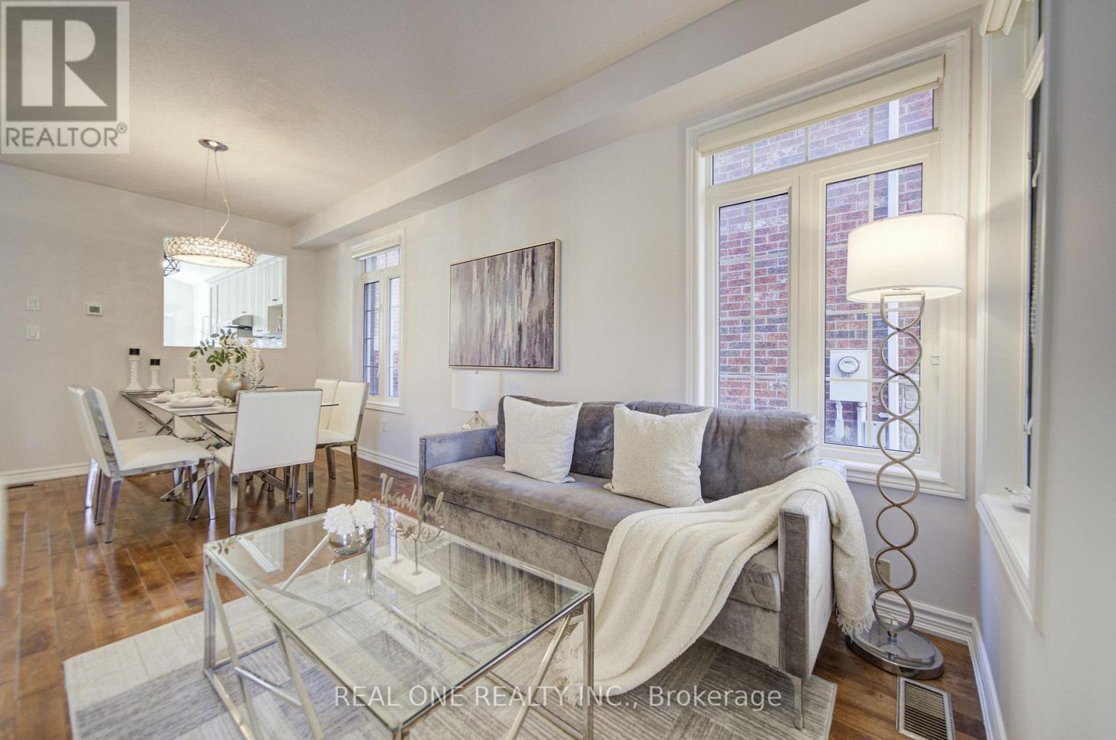 39 Balsamwood Road, Vaughan, ON photo 6