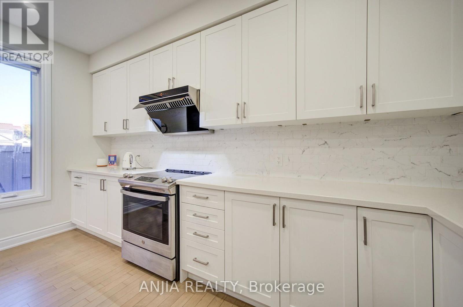 107 Guardhouse Crescent, Markham, ON photo 16
