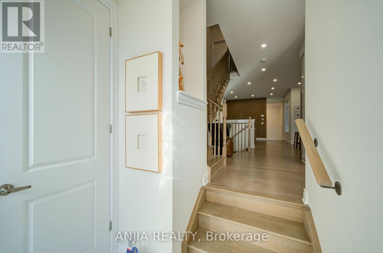 107 Guardhouse Crescent, Markham, ON photo 4