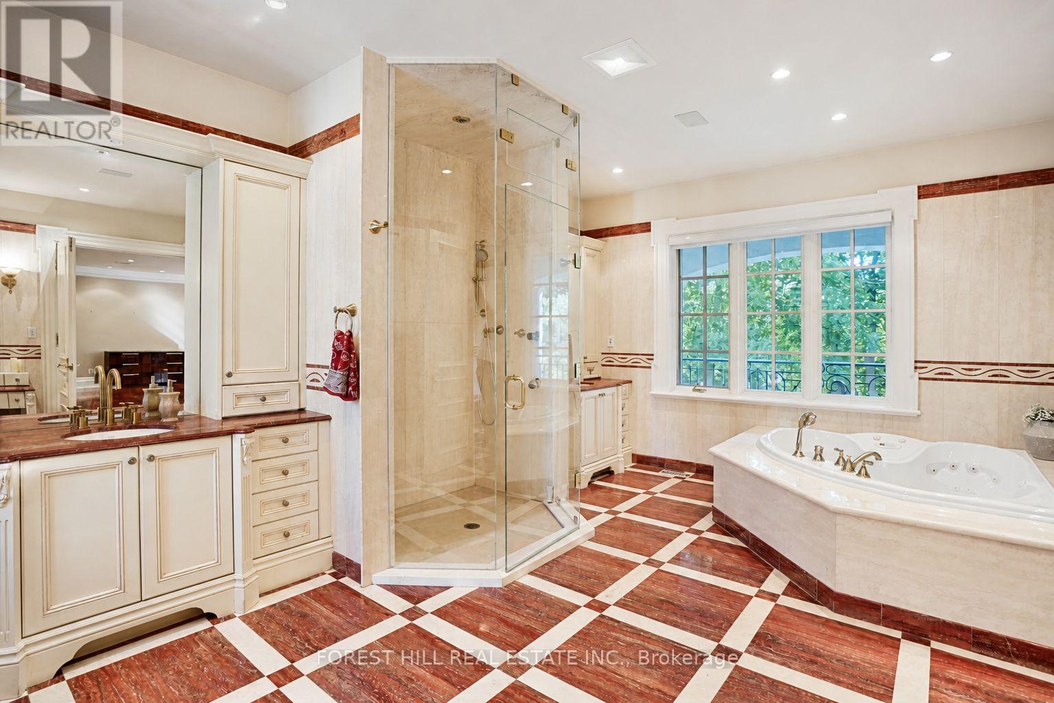 160 Renaissance Court, Vaughan, ON photo 27