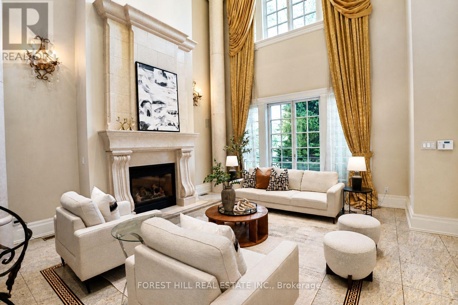 160 Renaissance Court, Vaughan, ON photo 8