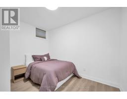 Lower - 323 Winnifred Drive, Georgina, ON L4P3B4 Photo 9