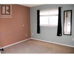 204 Pickett Crescent, Barrie, ON L4N8B1 Photo 20