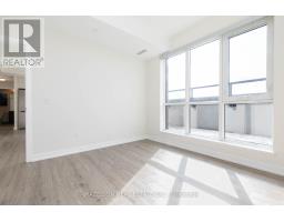 905 - 2300 St. Clair Avenue W, Toronto, ON M6N1K8 Photo 18