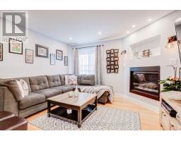 Great room - 202 Bufford Drive, Brampton, ON L6Y3N3 Photo 9