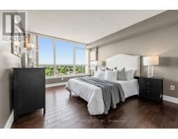 1006 - 10 Laurelcrest Street, Brampton, ON L6S5Y3 Photo 13