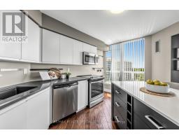 1006 - 10 Laurelcrest Street, Brampton, ON L6S5Y3 Photo 7
