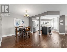 1006 - 10 Laurelcrest Street, Brampton, ON L6S5Y3 Photo 8
