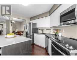 1006 - 10 Laurelcrest Street, Brampton, ON L6S5Y3 Photo 9