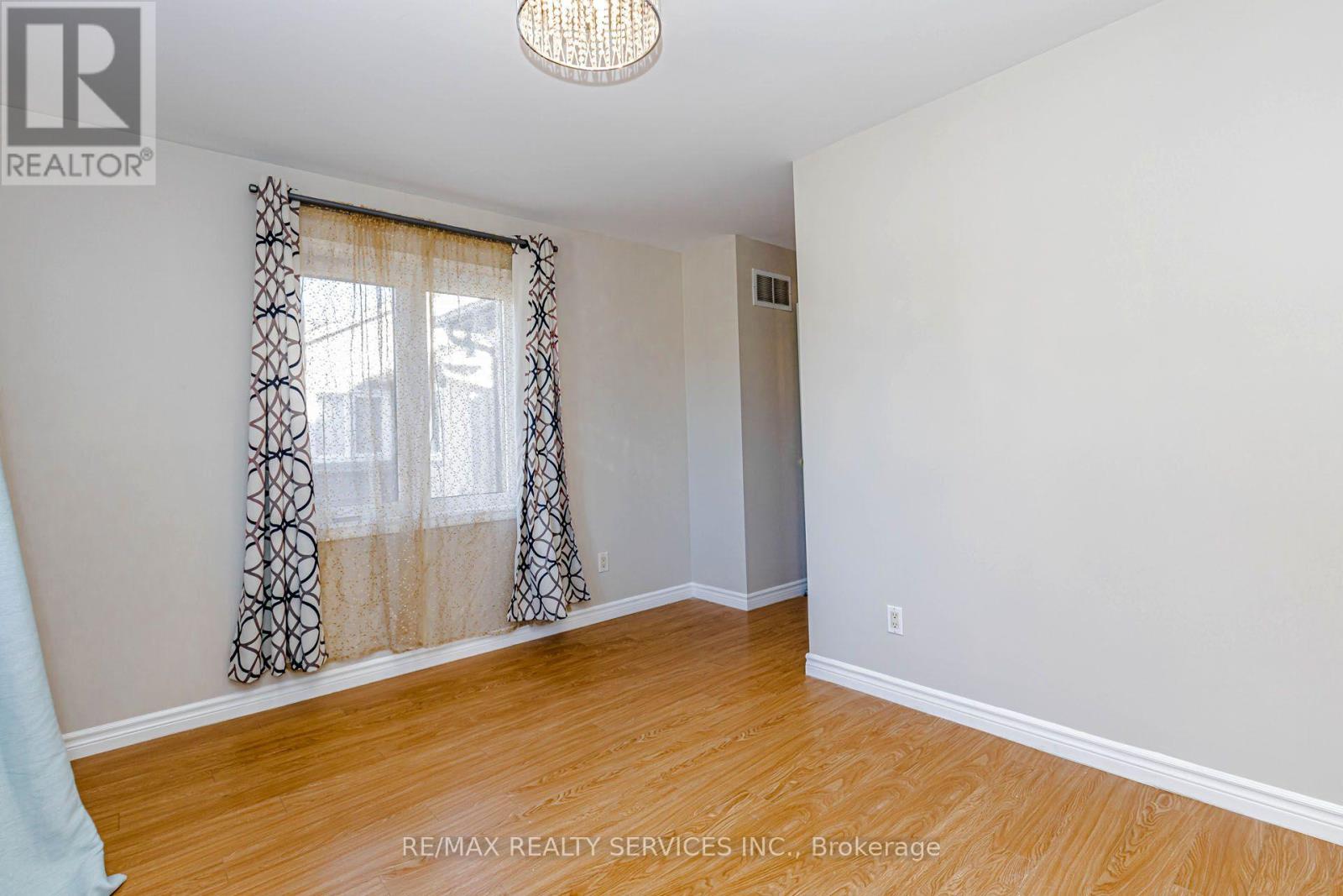 1857 Stevington Crescent, Mississauga, ON photo 25