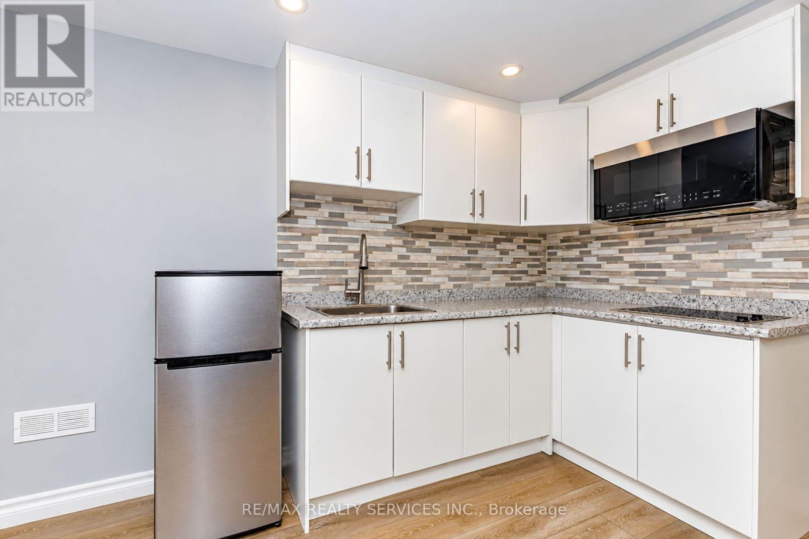 1857 Stevington Crescent, Mississauga, ON photo 37