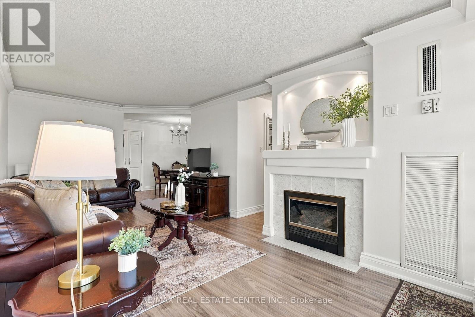1110- 355 Rathburn Road East, Mississauga, ON photo 13