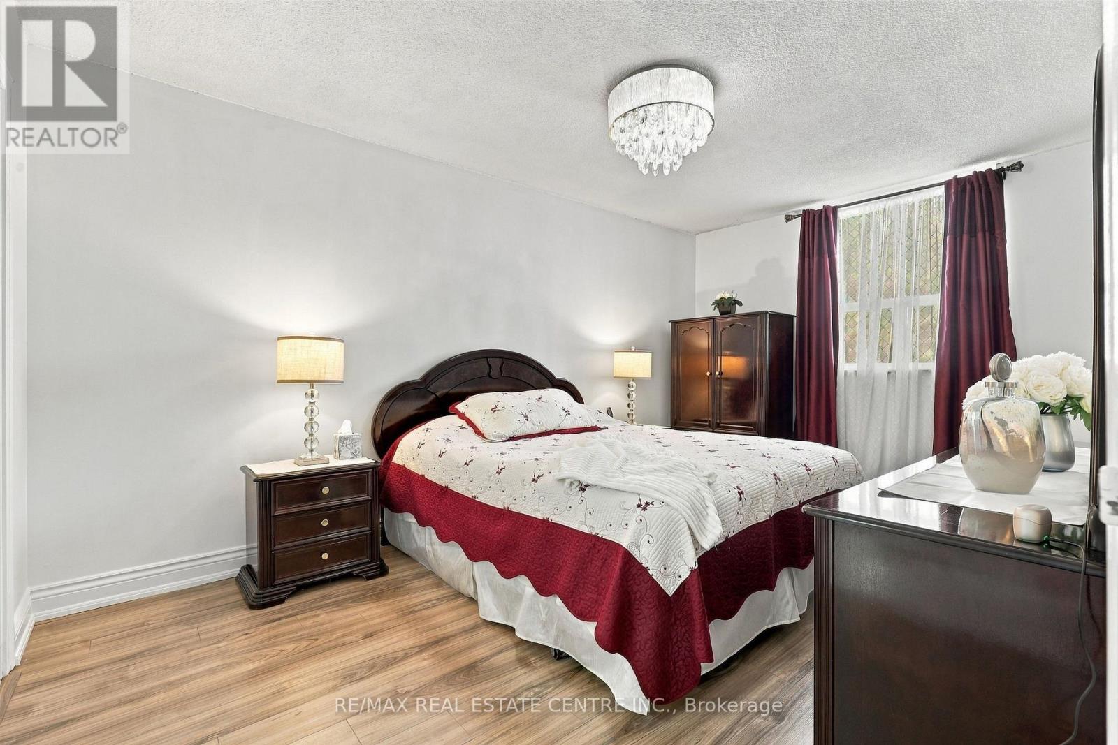 1110- 355 Rathburn Road East, Mississauga, ON photo 26