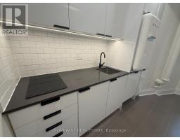 105 - 1 Triller Avenue, Toronto, ON M6K3B7 Photo 8