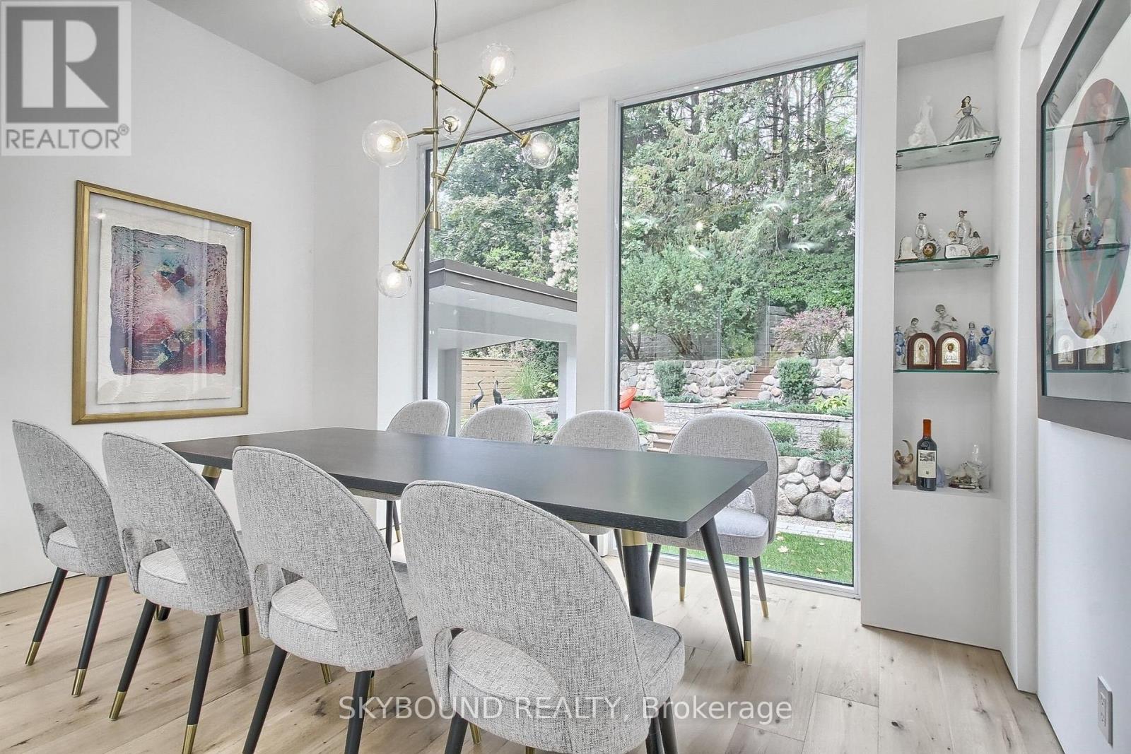 5 Hatton Court, Toronto, ON photo 8