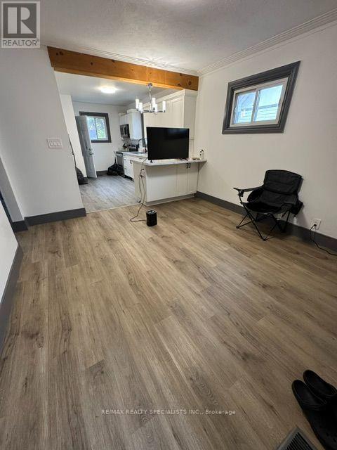 875 Charlotte Street, Sudbury Remote Area, ON photo 3