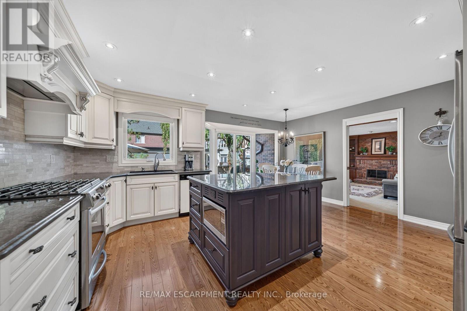 14 Cottonwood Court, Hamilton, ON photo 13