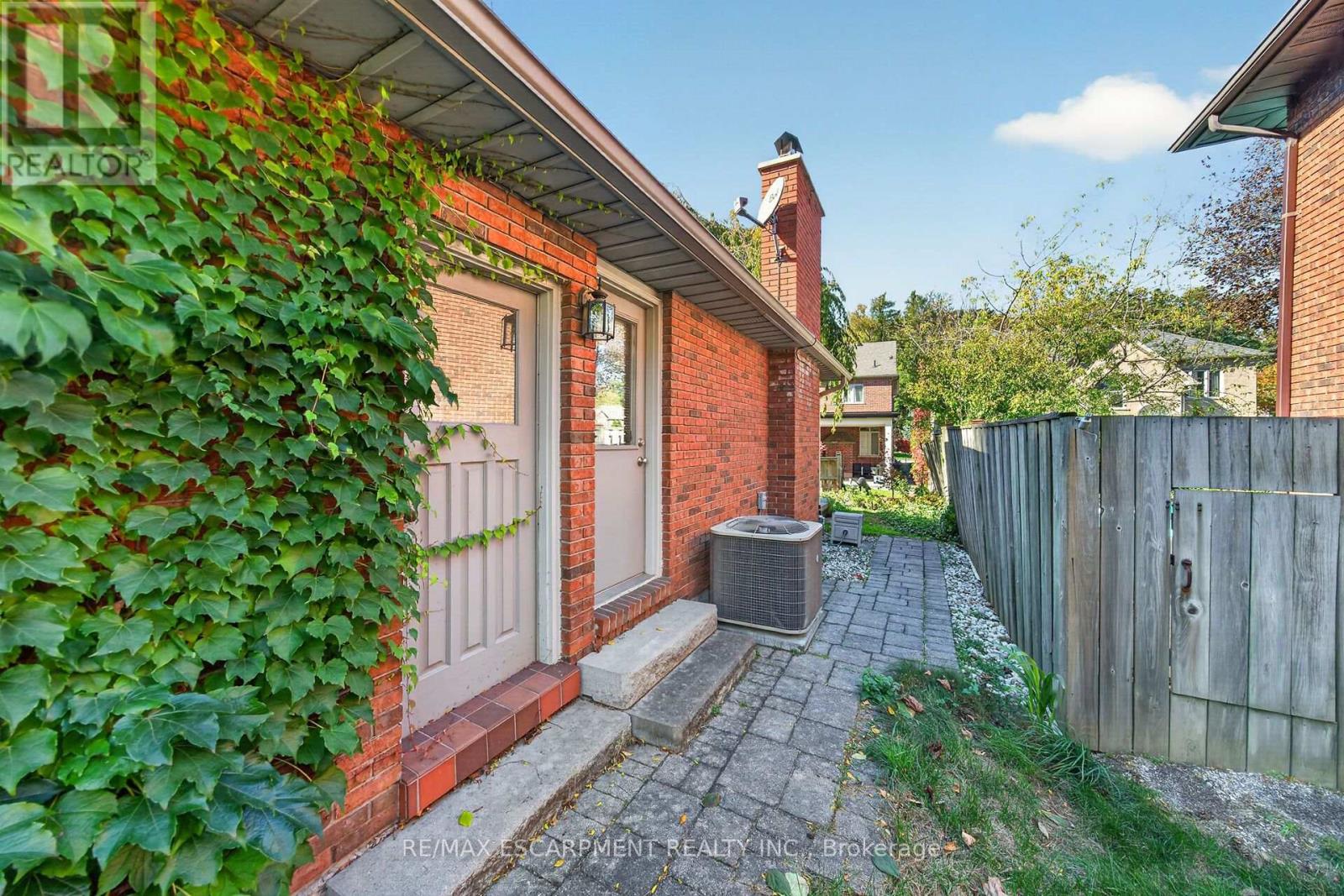 14 Cottonwood Court, Hamilton, ON photo 43
