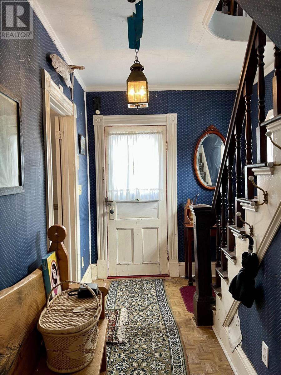 647 East Green Harbour photo 4